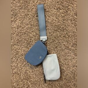 Lululemon dual pouch blue